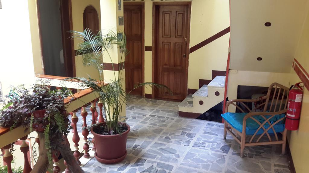 Hostal Hogar Cuencano Exterior foto