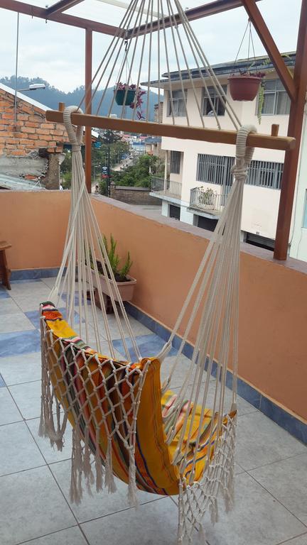 Hostal Hogar Cuencano Exterior foto